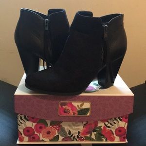 Ankle boots